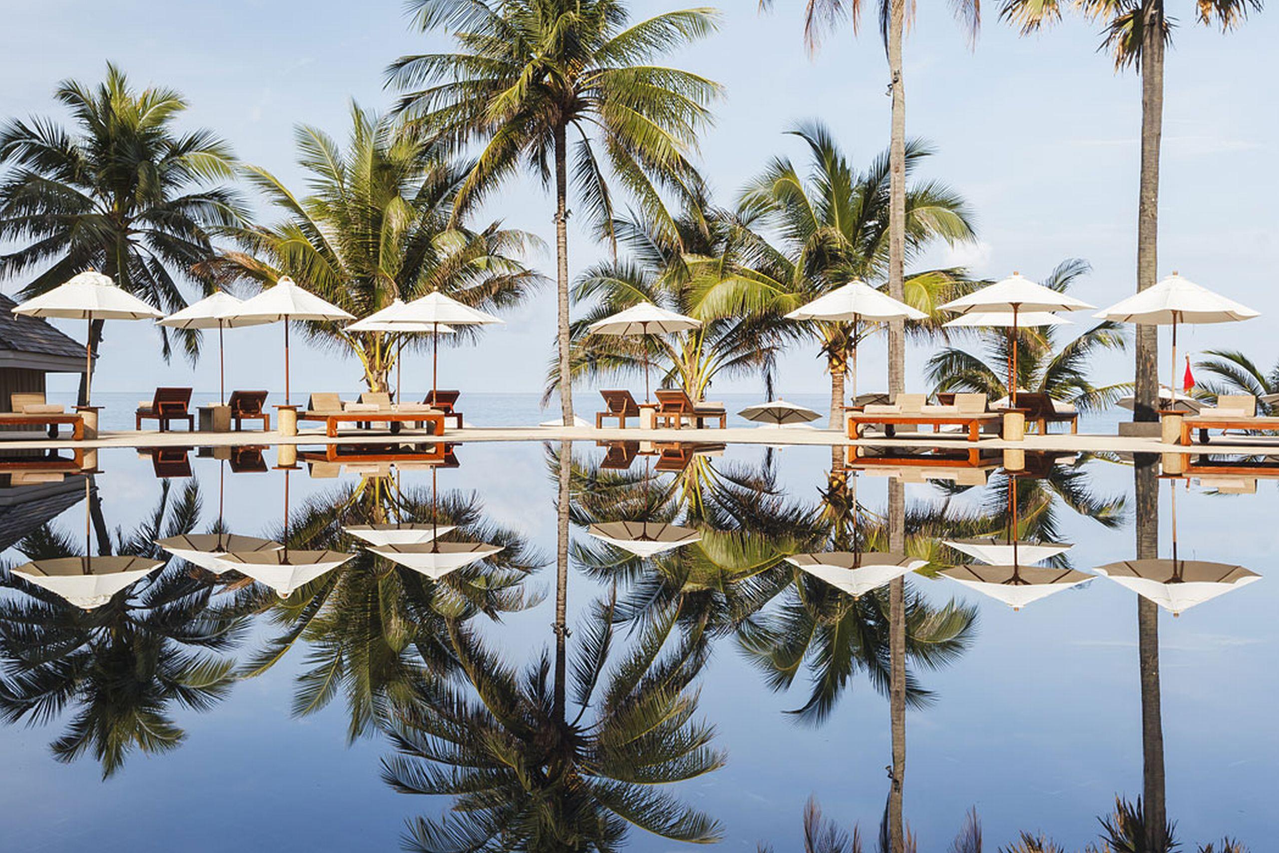 The Surin Phuket Hotel Екстериор снимка