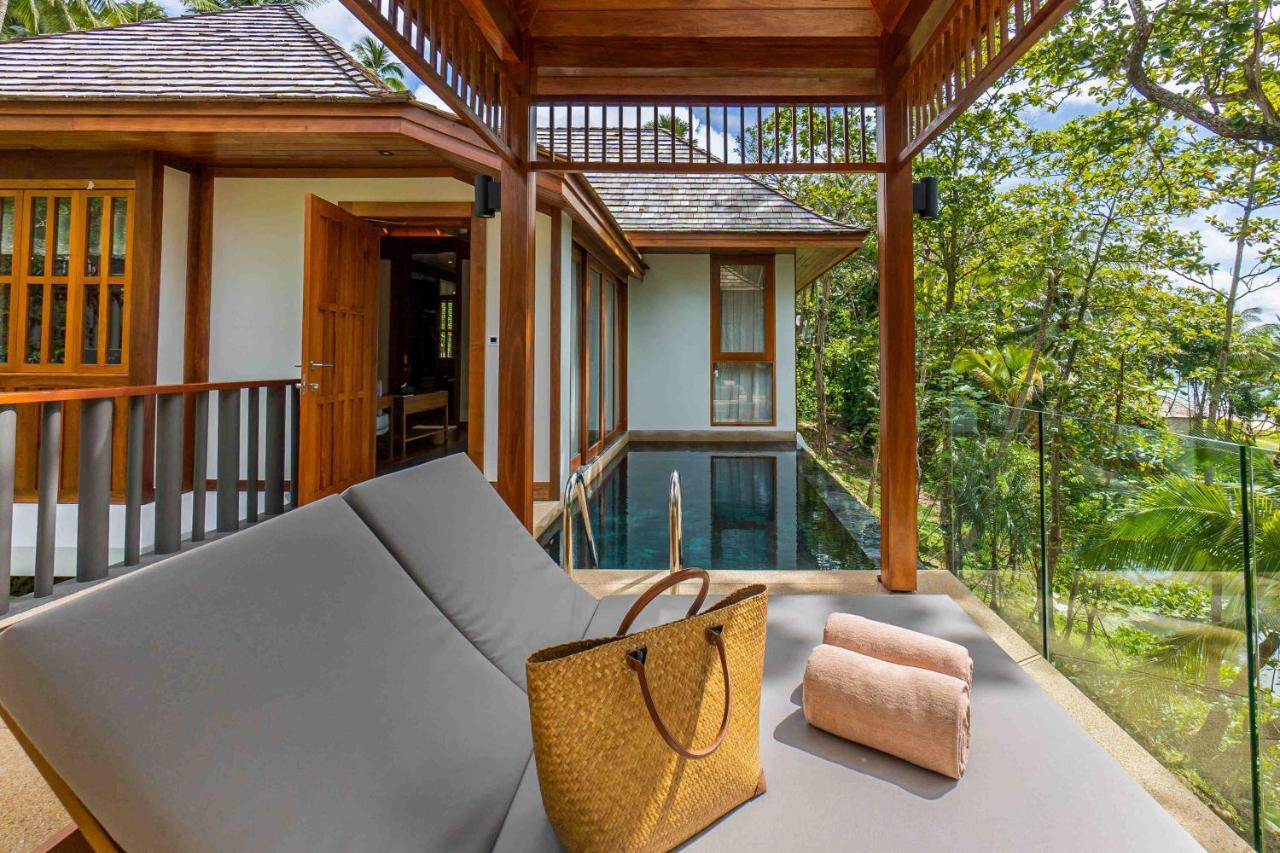 The Surin Phuket Hotel Екстериор снимка