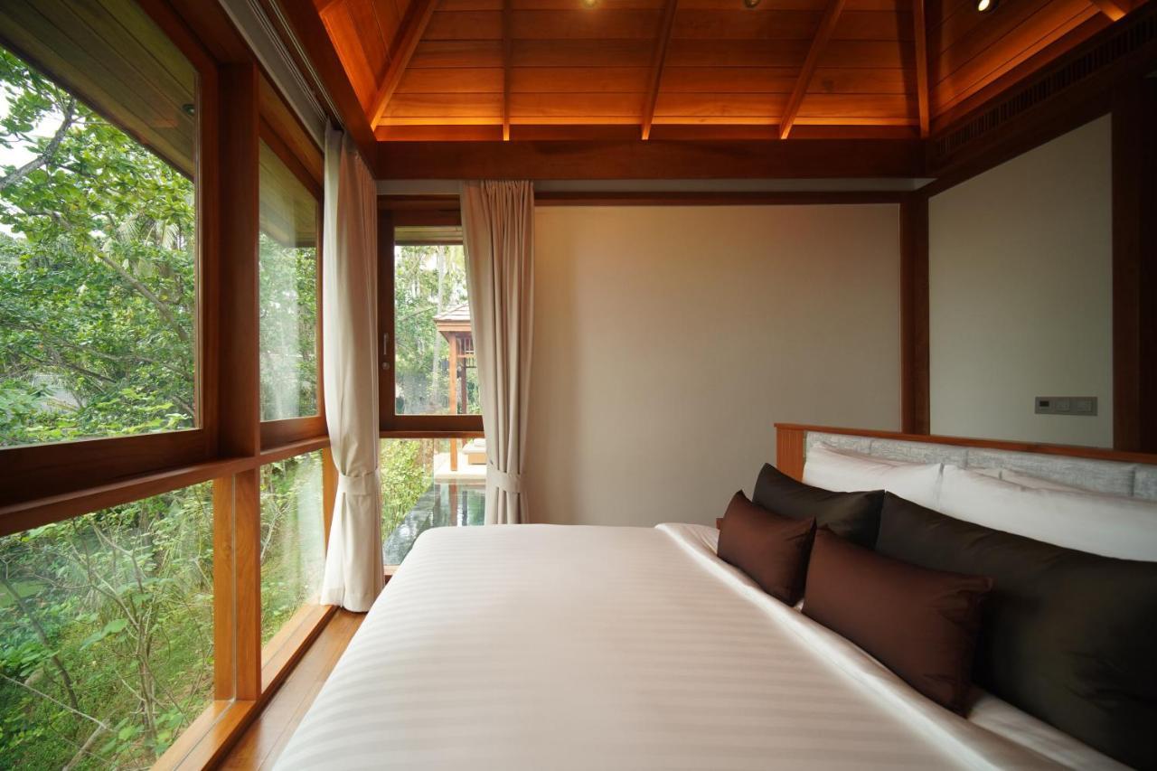 The Surin Phuket Hotel Екстериор снимка