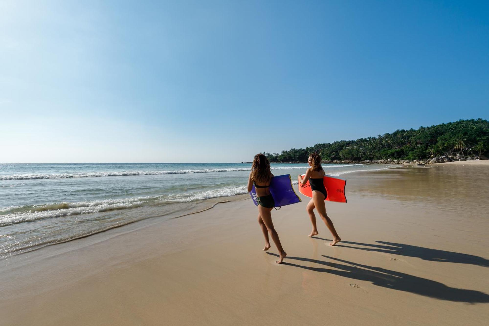 The Surin Phuket Hotel Екстериор снимка