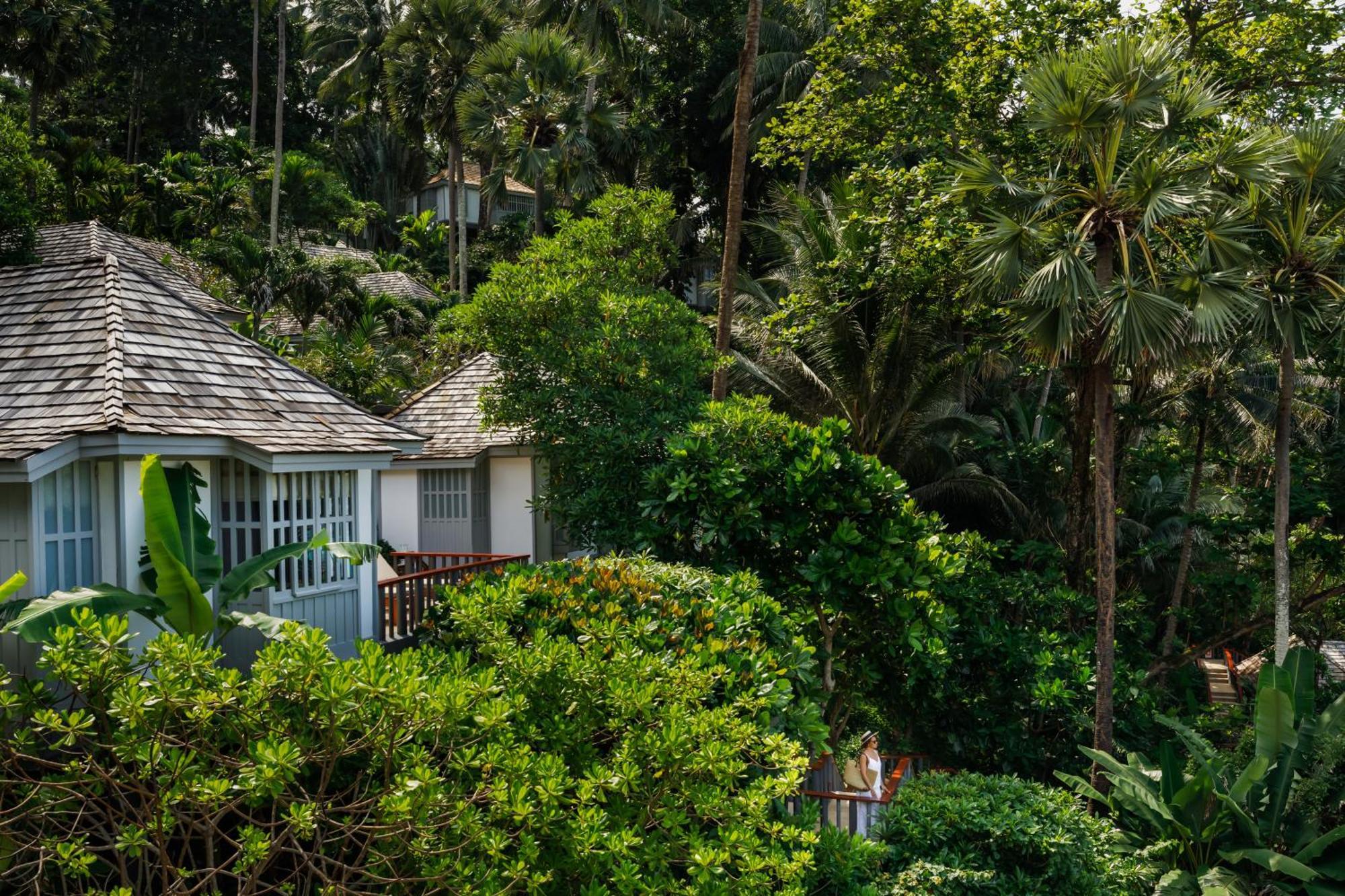 The Surin Phuket Hotel Екстериор снимка